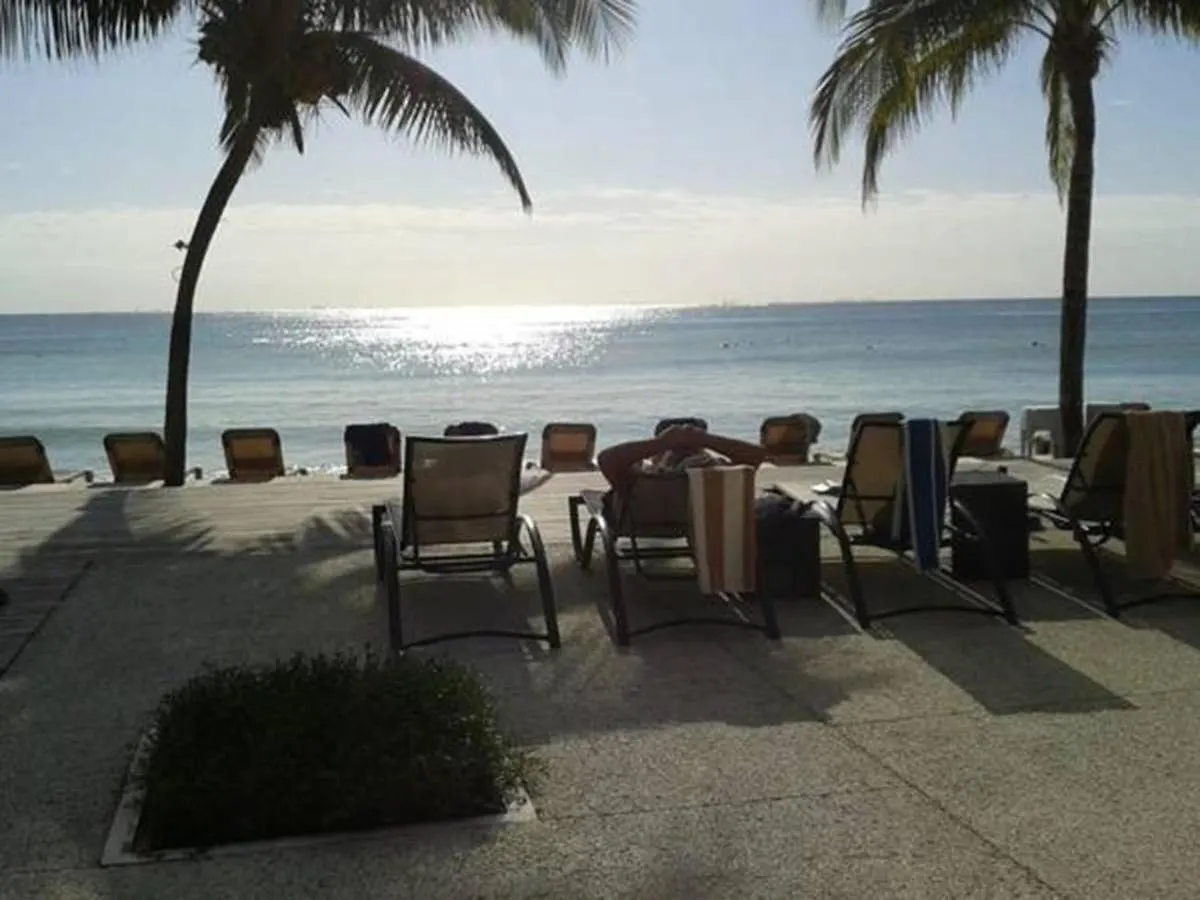 El Faro 102 Reef Apartment Playa del Carmen